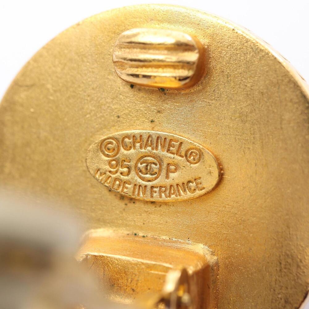 CHANEL Authentic Black Logo Earrings - Picture 3 of 8